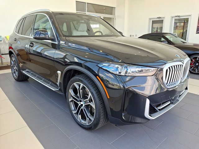 Certified 2026 BMW X5 xDrive40i w/ Climate Comfort Package AWD/4WD image 1
