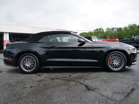 Used 2016 Ford Mustang GT Premium RWD image 14