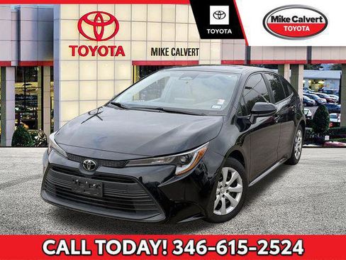 Certified 2023 Toyota Corolla LE FWD image 1
