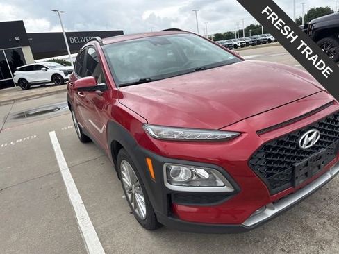 Used 2019 Hyundai Kona SEL w/ SEL Tech Package 02 FWD image 3