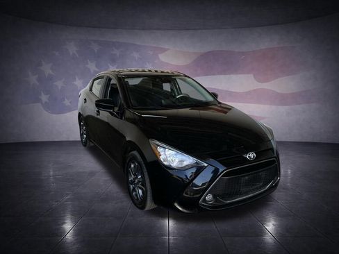 Used 2019 Toyota Yaris LE FWD image 7