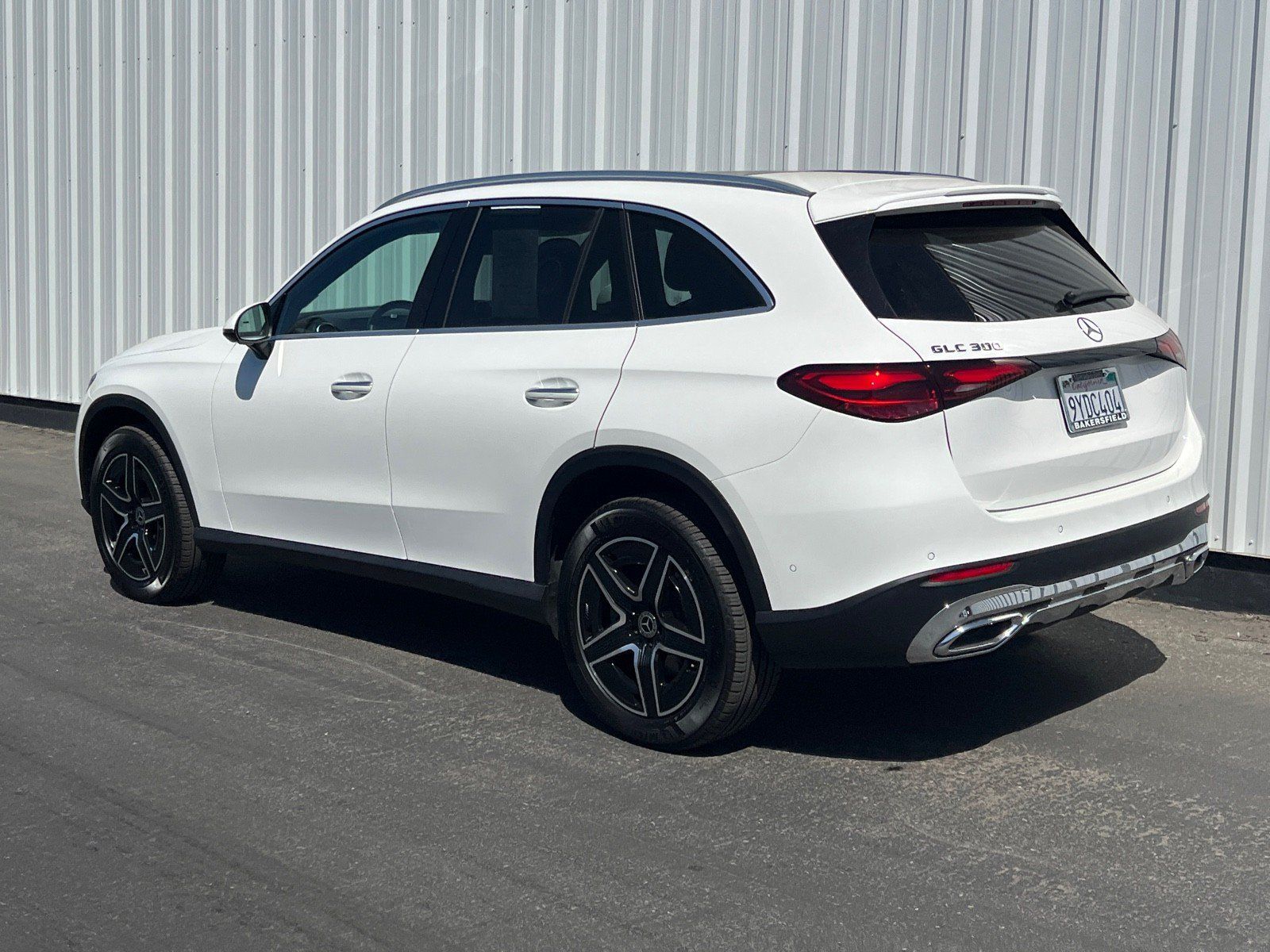 Used 2026 Mercedes-Benz GLC 300 image 4