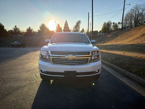 Used 2016 Chevrolet Suburban LTZ image 2