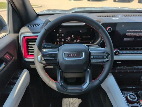 New 2026 GMC Canyon AT4X image 4