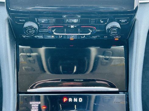 Used 2021 Jeep Grand Cherokee L Limited image 23