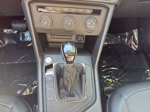 Used 2022 Volkswagen Taos SE w/ Driver Assistance Package image 22