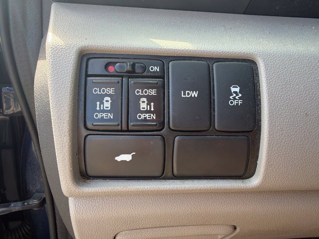 Used 2016 Honda Odyssey EX-L image 15