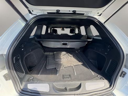 Used 2016 Jeep Grand Cherokee Limited image 34