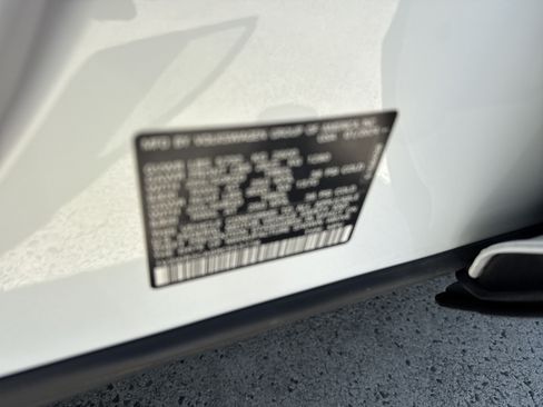 Used 2024 Volkswagen Atlas SE FWD image 30