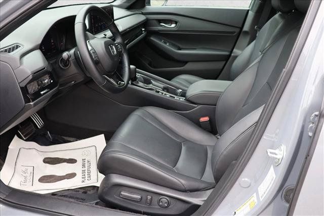 Used 2024 Honda Accord Sport image 11