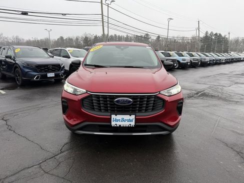 Used 2025 Ford Escape Active w/ Cold Weather Package image 9