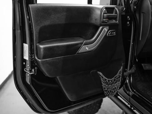 Used 2016 Jeep Wrangler Unlimited Sport image 40