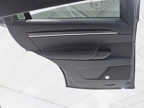 Used 2023 Tesla Model X image 36