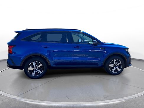 Used 2022 Kia Sorento S w/ Panoramic Sunroof Package FWD image 9