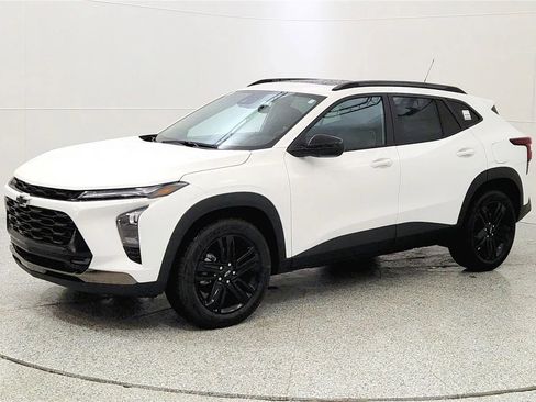 New 2026 Chevrolet Trax ACTIV w/ Sunroof Package image 4