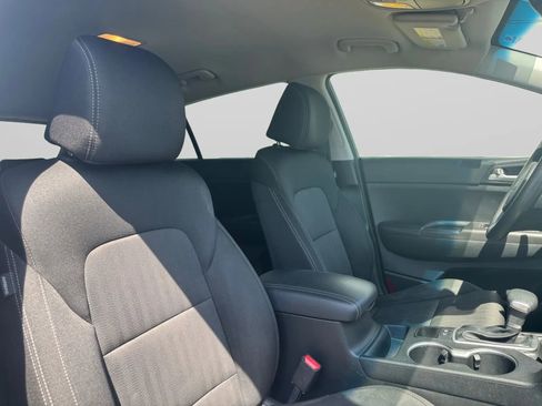 Used 2019 Kia Sportage LX FWD image 36