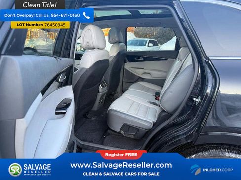 Used 2016 Kia Sorento SX image 16
