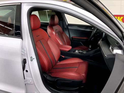 Used 2022 Kia K5 GT-Line w/ GT-Line FWD Premium Package image 8