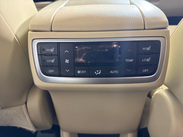Used 2016 Toyota Highlander Limited Platinum AWD/4WD image 25