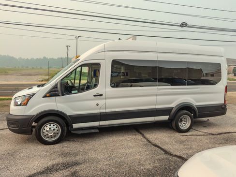 Used 2024 Ford Transit 350 XL RWD image 6