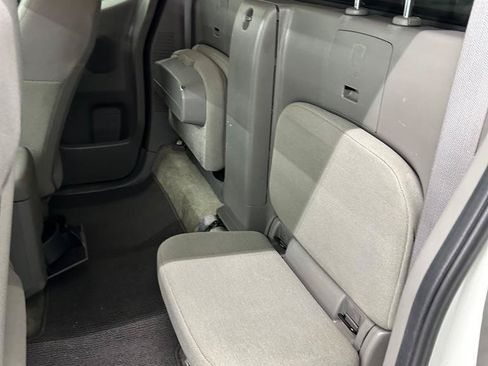 Used 2017 Nissan Frontier S RWD image 5