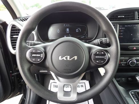 Used 2024 Kia Soul LX w/ Option Group 015 FWD image 14