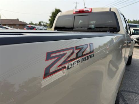 Used 2021 Chevrolet Colorado Z71 AWD/4WD image 24
