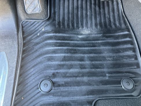 Used 2022 Chevrolet Silverado 1500 LT image 17