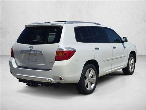 Used 2010 Toyota Highlander Limited AWD/4WD image 5