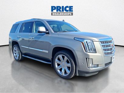 Used 2019 Cadillac Escalade Luxury w/ LPO, Radiant Package