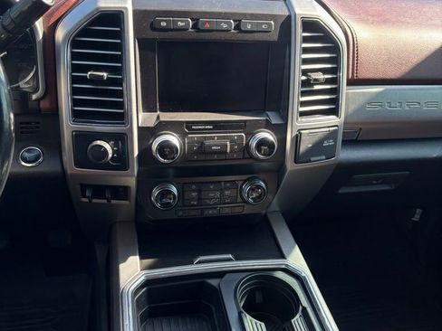 Used 2019 Ford F450 Platinum w/ Platinum Ultimate Package image 18