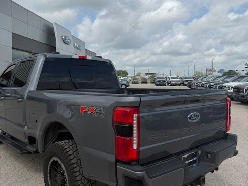 Used 2023 Ford F250 Lariat w/ Sport Appearance Package AWD/4WD image 7