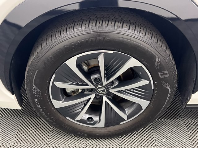 Certified 2024 Lexus RZ 300e Premium w/ Accessory Package (Z1) FWD image 21