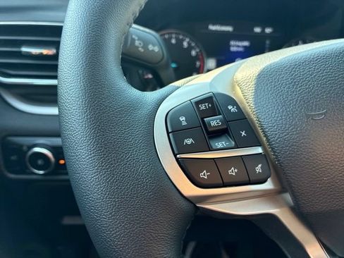 Used 2023 Ford Explorer XLT w/ Equipment Group 202A RWD image 28