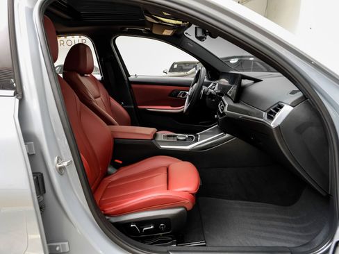 Used 2024 BMW 330i 330i w/ M Sport Package image 37