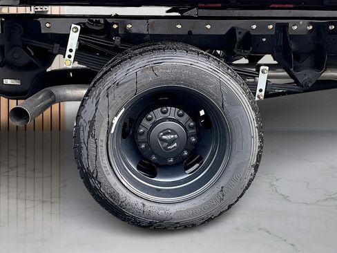 New 2025 RAM 5500 Tradesman AWD/4WD image 34