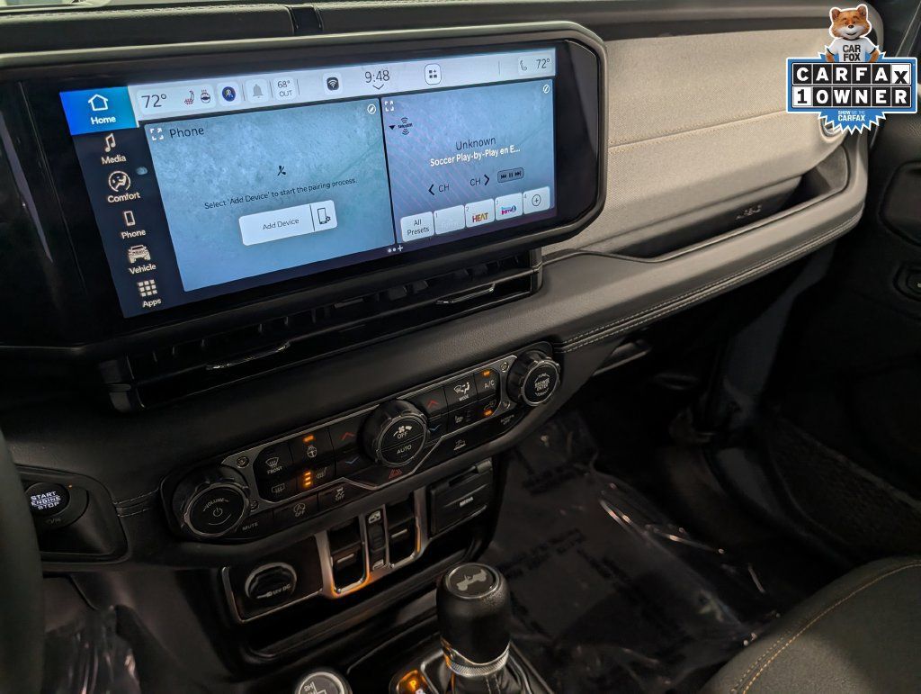 Used 2026 Jeep Wrangler Unlimited Sahara AWD/4WD image 14