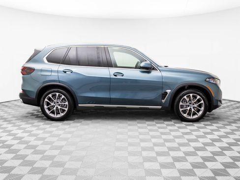 New 2026 BMW X5 xDrive50e image 7