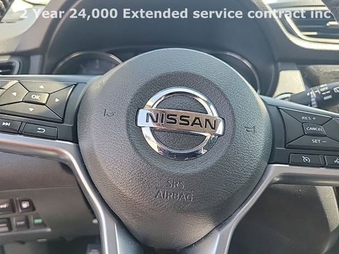 Used 2019 Nissan Rogue SV image 24