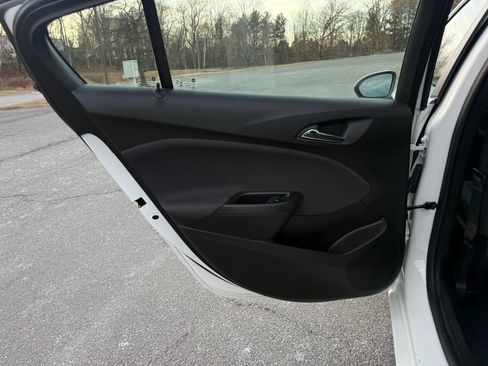 Used 2019 Chevrolet Cruze LT w/ Convenience Package image 33