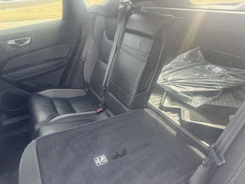 Used 2021 Volvo XC60 T5 R-Design w/ Protection Package Premier image 29