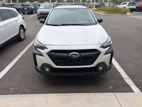 Used 2023 Subaru Outback Premium image 2