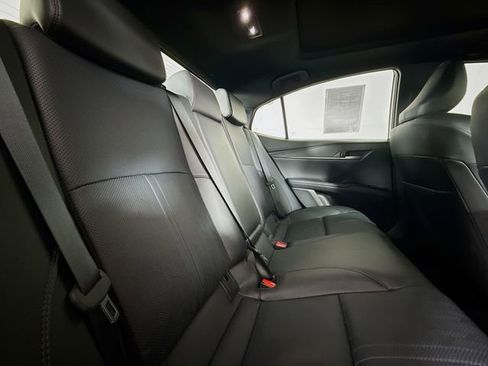 Used 2025 Toyota Camry XSE image 27