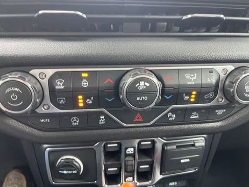 New 2026 Jeep Gladiator Sport image 24