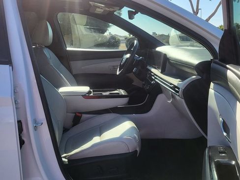 Used 2025 Hyundai Tucson Limited FWD image 20