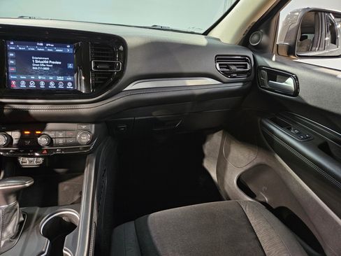 Used 2021 Dodge Durango SXT w/ 3rd Row Seating Group image 11