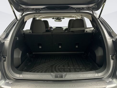 Used 2024 Subaru Crosstrek 2.0i Premium image 19