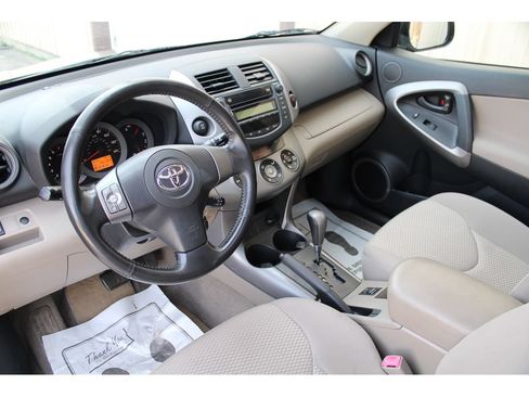 Used 2006 Toyota RAV4 Limited AWD/4WD image 18