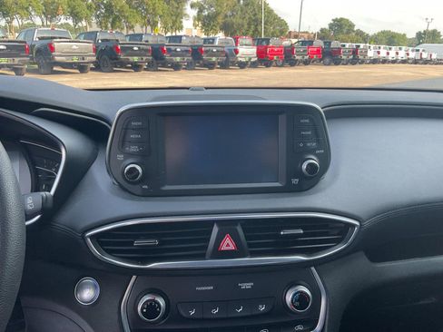 Used 2020 Hyundai Santa Fe SEL image 13