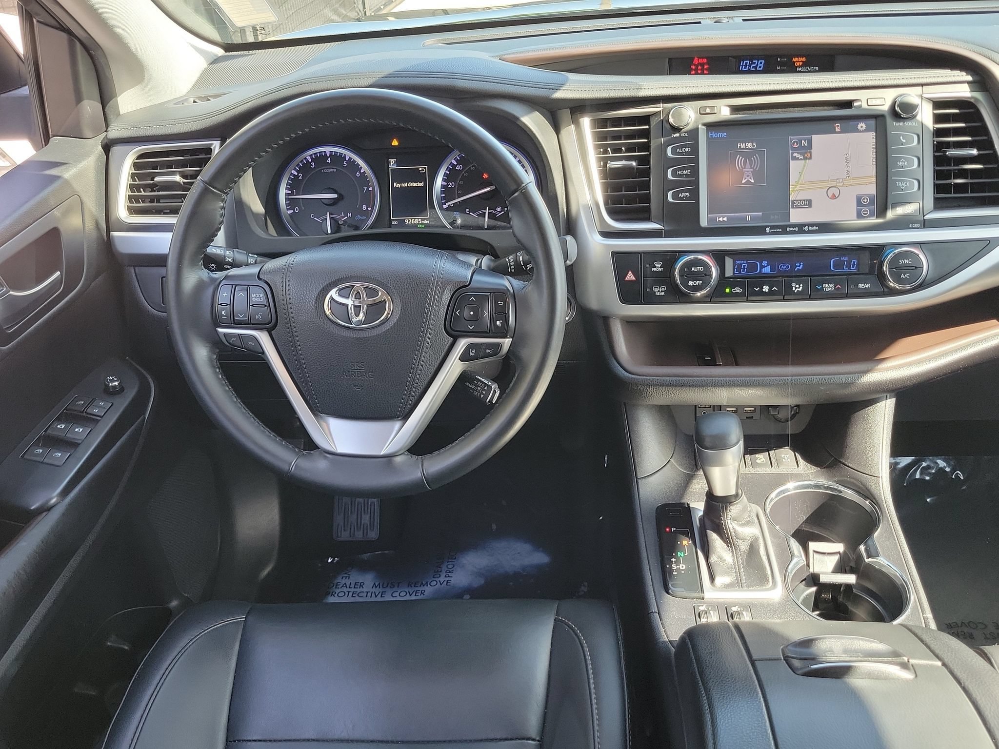 Used 2019 Toyota Highlander XLE AWD/4WD image 19